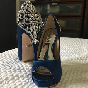 Badgley Mischa royal blue shoes